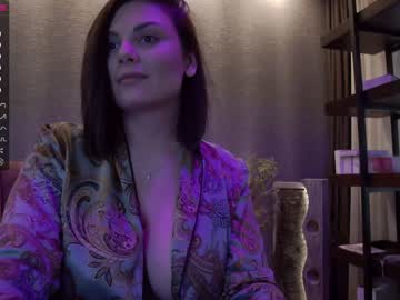 girl
        karrin cam image #1034683