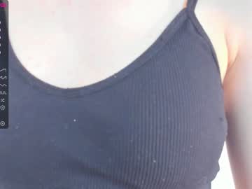 girl
        sixkiks cam image #1221233