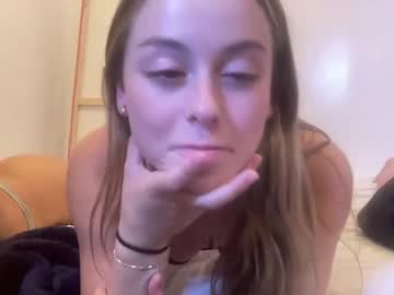 girl
        rachelgrimes cam image #4717662