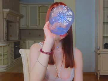 girl
        shirleywhitney cam image #3594956