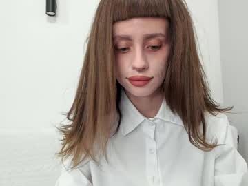 girl
        flowerofsin2001 cam image #4407110