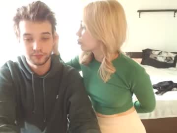 couple
        juiceboyyy cam image #3577883