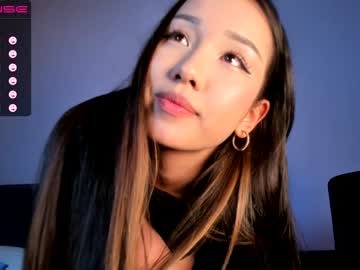 girl
        lina_tyan cam image #241199