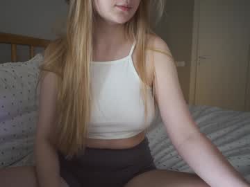 girl
        _o0o__ cam image #6676666