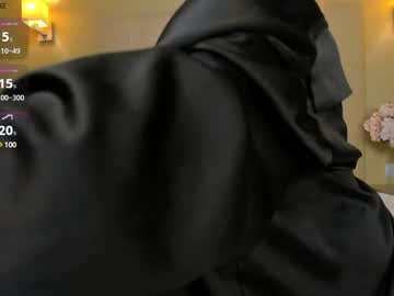 girl
        hollyylee cam image #6556881