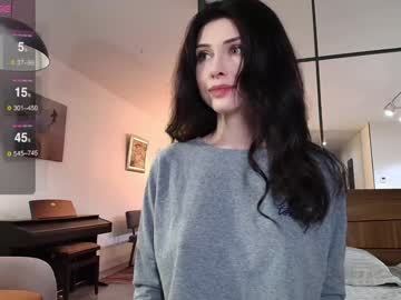 girl
        milla_jo cam image #6690240