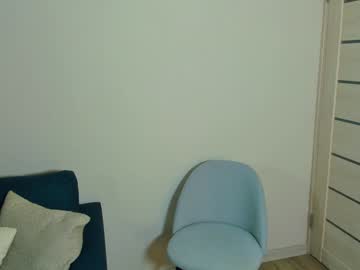 girl
        born_to_tease_ cam image #4913035