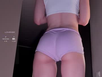girl
        hee_jeen cam image #4376912
