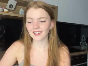 girl
        kristalwynn cam image #4850800