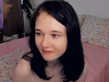 girl
        marry_strawberry cam image #4519403