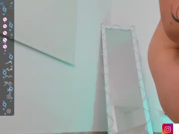 girl
        venus_tay1 cam image #4668718