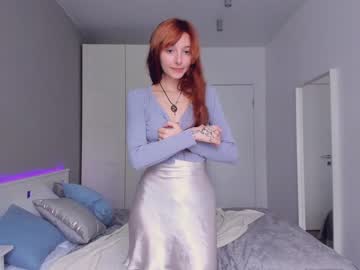 girl
        jennifer_ewans cam image #1589702