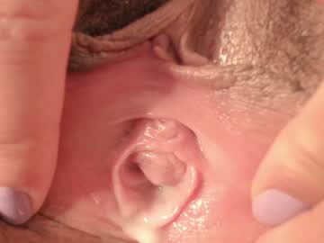 girl
        aluqua cam image #5377214