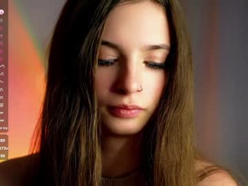 girl
        sonyaericsson cam image #5508278
