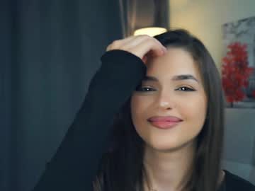 girl
        zarabeamer cam image #6775801
