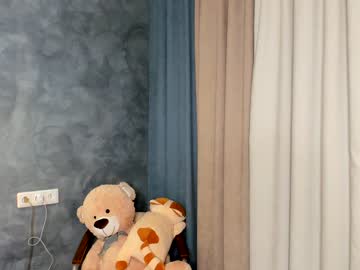 girl
        sweetteets24 cam image #1081570