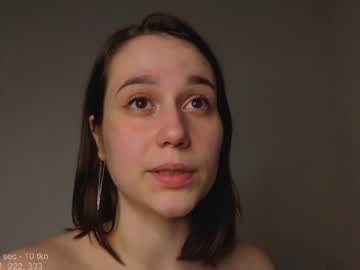 girl
        heylixie_ cam image #6600190