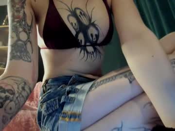 girl
        bmwm5f90 cam image #5690576