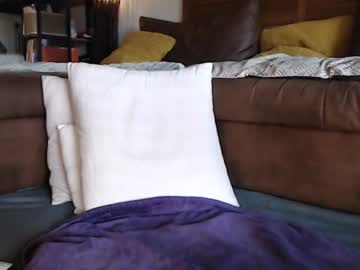 girl
        oliviaogk cam image #1811815