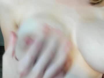 girl
        gabbyrainy cam image #2311648