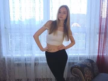 girl
        constancedunnuck cam image #6788243
