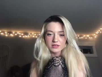 girl
        nicholexoxo23 cam image #1147987