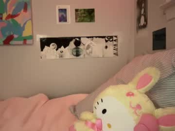 girl
        bunnysworld999 cam image #6291485
