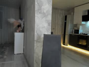 girl
        mia_devill cam image #1352638