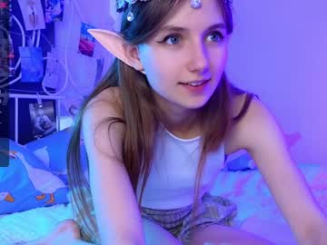 girl
        cute_fox_girl cam image #4296054