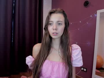 girl
        goldy_grace cam image #2235937
