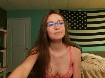 girl
        anabelleleigh cam image #6760471