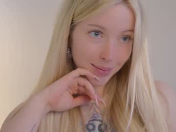 girl
        my_stella cam image #4547979
