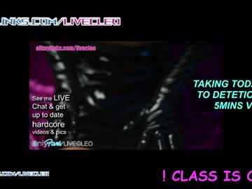 girl
        livecleo cam image #6880019