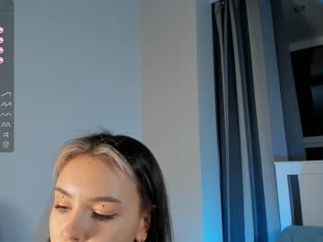 girl
        mila_vita cam image #2611305
