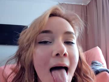 girl
        nasslady cam image #6714627