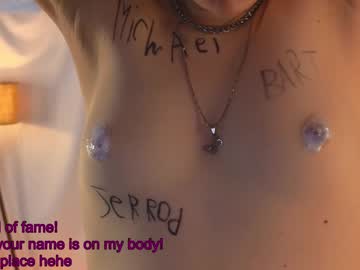 girl
        alisia_spinnet cam image #4037874