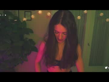 girl
        annahaven cam image #6548443