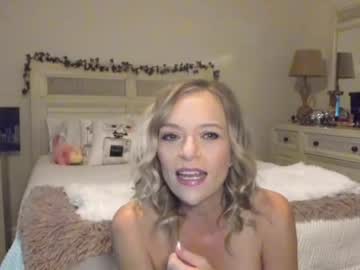 girl
        laceycoffeegirl cam image #2605196