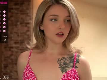 girl
        lucydelovely cam image #1983217