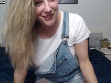 girl
        bluexstacey cam image #2314043
