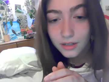 girl
        tatumwest cam image #6729759