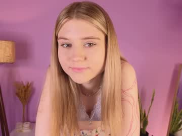 girl
        alisia_spinnet cam image #3018397