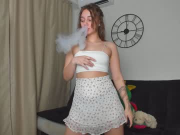girl
        eleonora_linn cam image #381806
