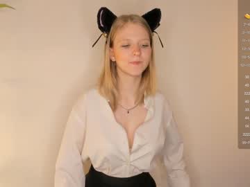 girl
        maydadurston cam image #3954228
