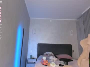 girl
        anezz_ cam image #1834942