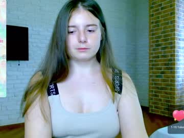 girl
        reilbella cam image #1481486
