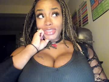 girl
        napudi1 cam image #3240582
