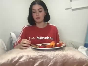 girl
        littlesugarpea cam image #2318258
