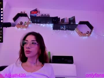 girl
        thecosmicgirl cam image #3156631