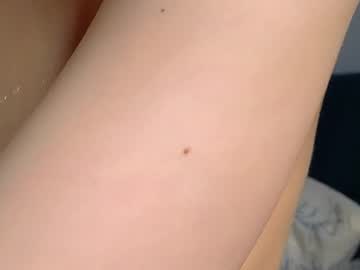 girl
        lovepilll cam image #6696252